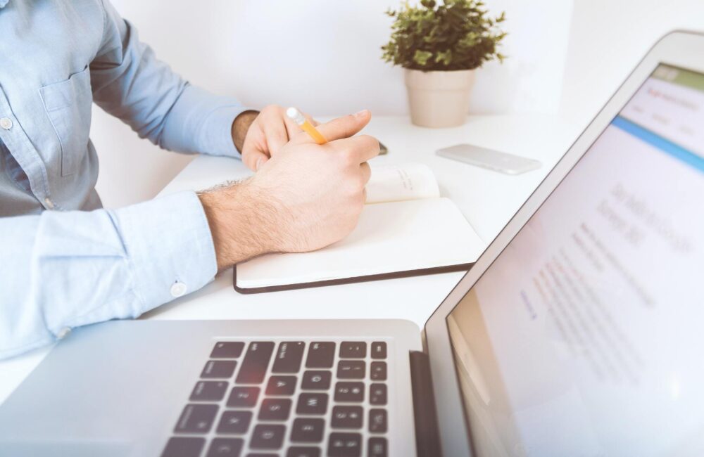 Benefits of Maintaining Equipment with Maintenance Software